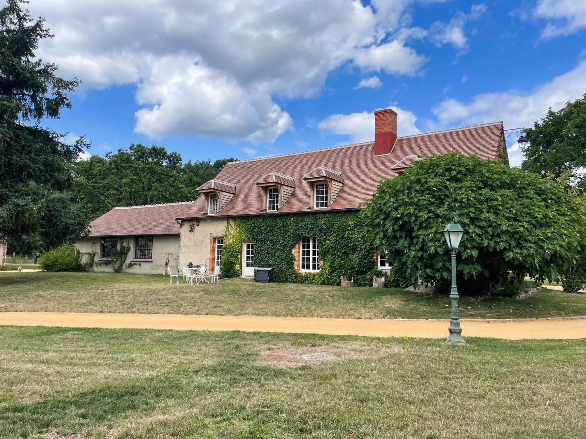 Domaine De Charnay - Charme Et Confort Dans Un Environnement D'Exception Vierzon Exterior photo